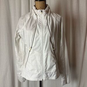 Athleta Run On Windbreaker Jacket Mesh Vents White Gray Stripe Sz M Zipper Hood